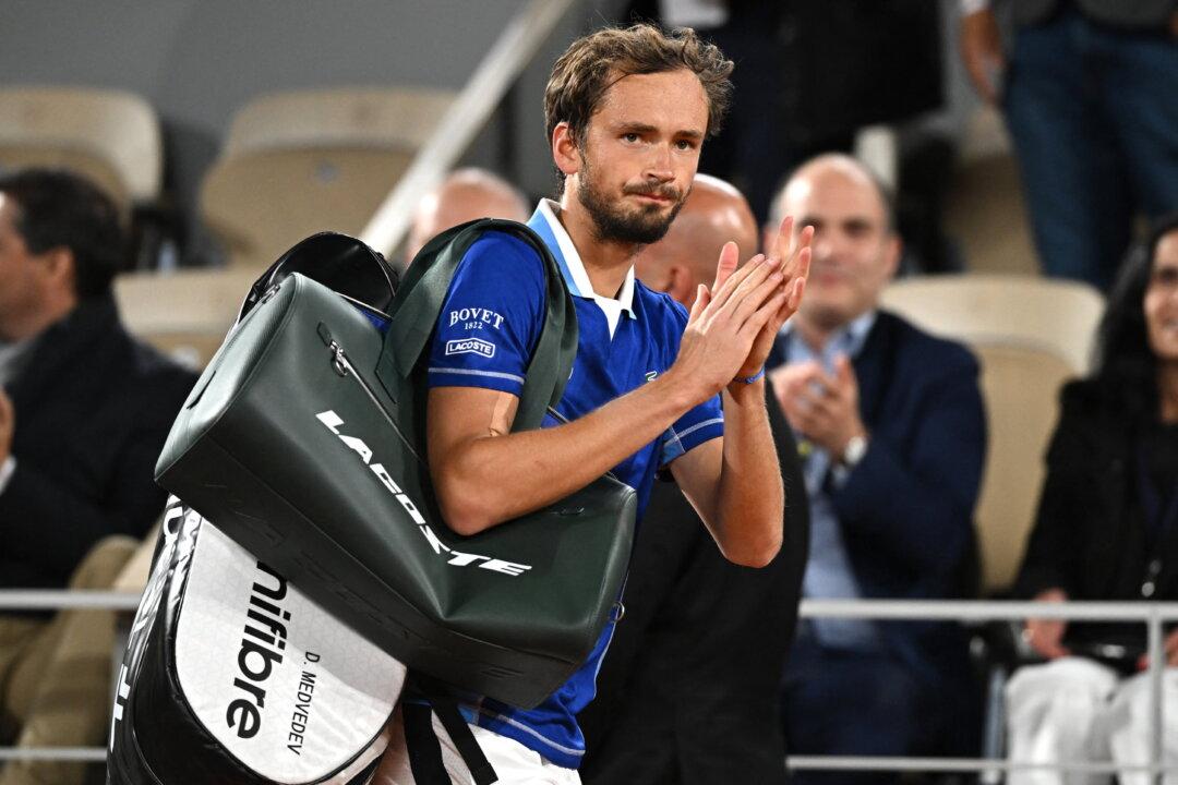 Medvedev Returns to Number One With Imminent Wimbledon Ban