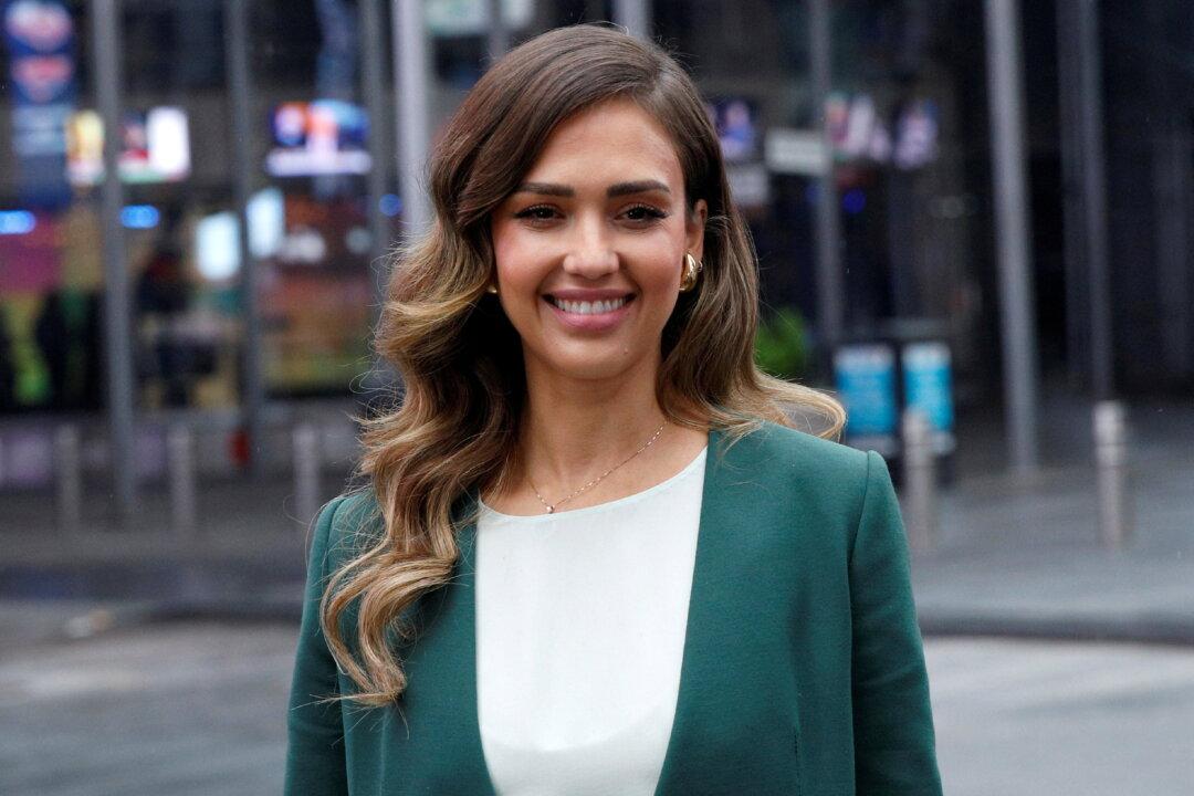Yahoo Appoints Hollywood Actress Jessica Alba to Board