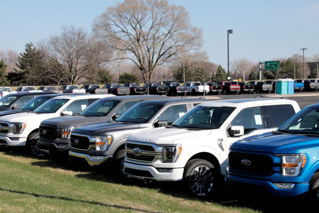 Ford Recalls 2,900 EV F-150 Lightning Pickup Trucks