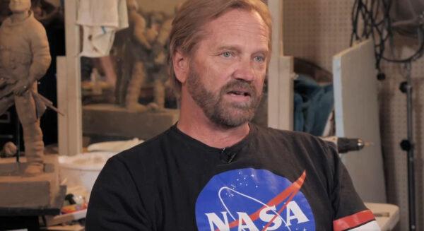 Sculptor Mark Lundeen in “Apollo 11.” (Vanilla Fire Productions)