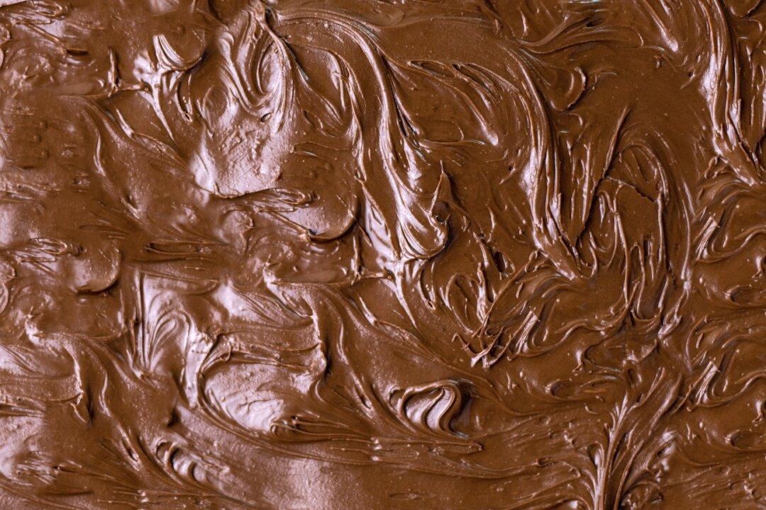 2 Rescued After Falling Into Tank of Chocolate at Mars M&M Factory