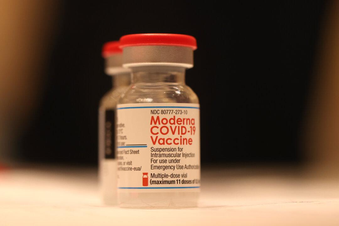 Moderna: Over 1,000 Heart Inflammation Cases in People Under 40 Following COVID-19 Vaccination