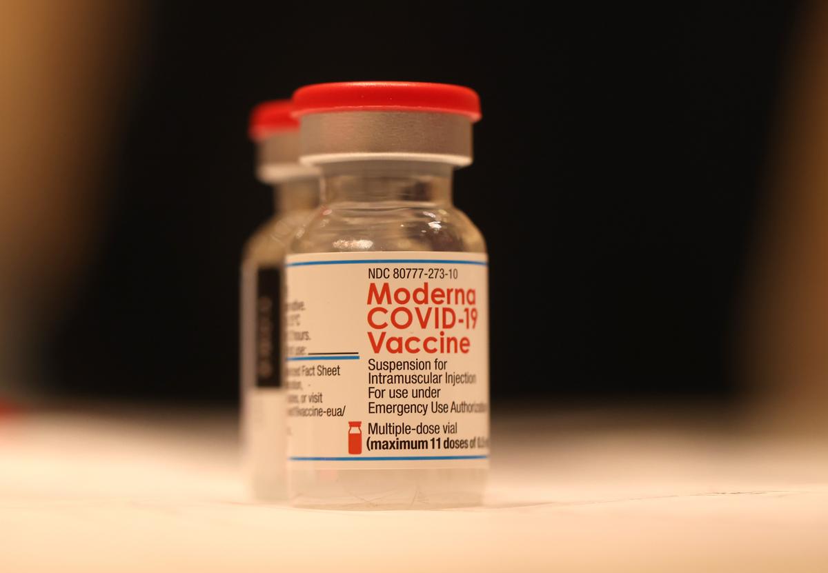 Moderna: Over 1,000 Heart Inflammation Cases in People Under 40 Following COVID-19 Vaccination
