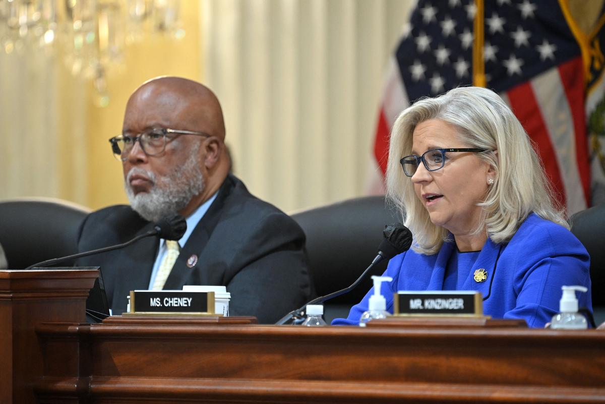 4 Edited Tweets, Videos Shown by Jan. 6 Panel During Primetime Hearing