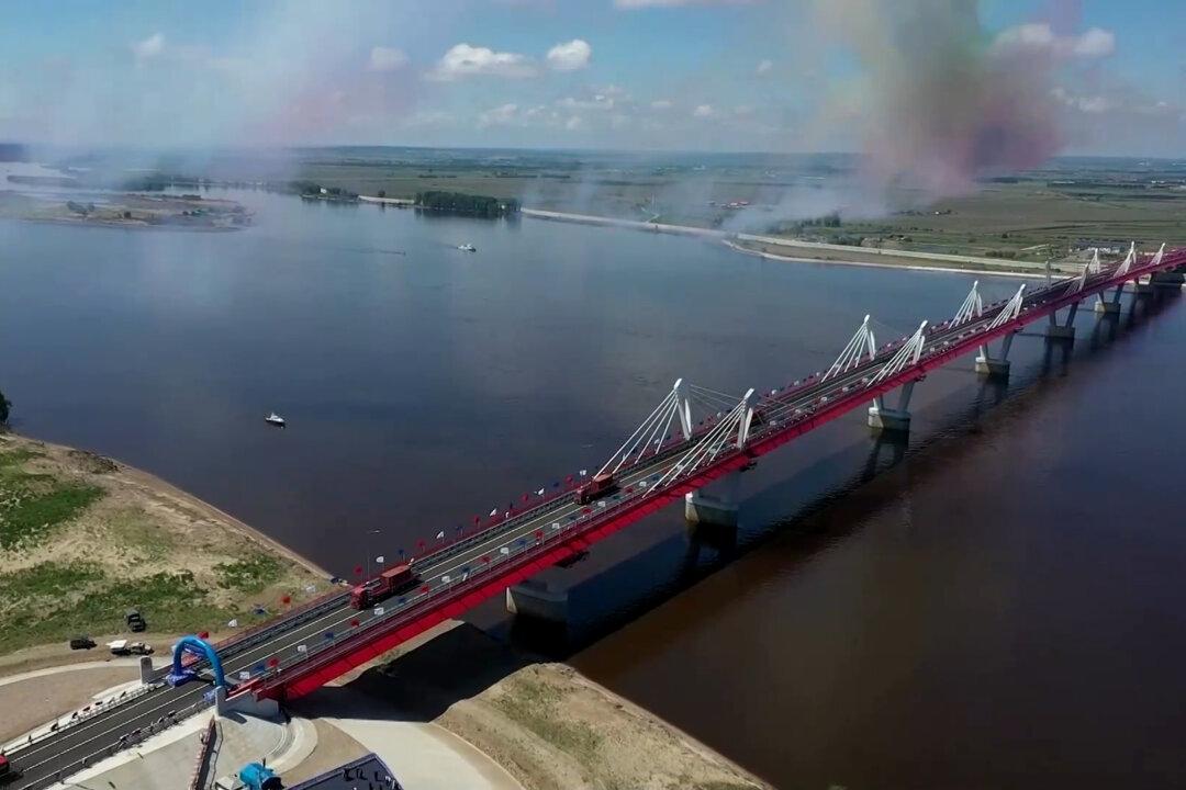 Russia Says It Could Resume Power Supplies to China Depending on Terms Agreed