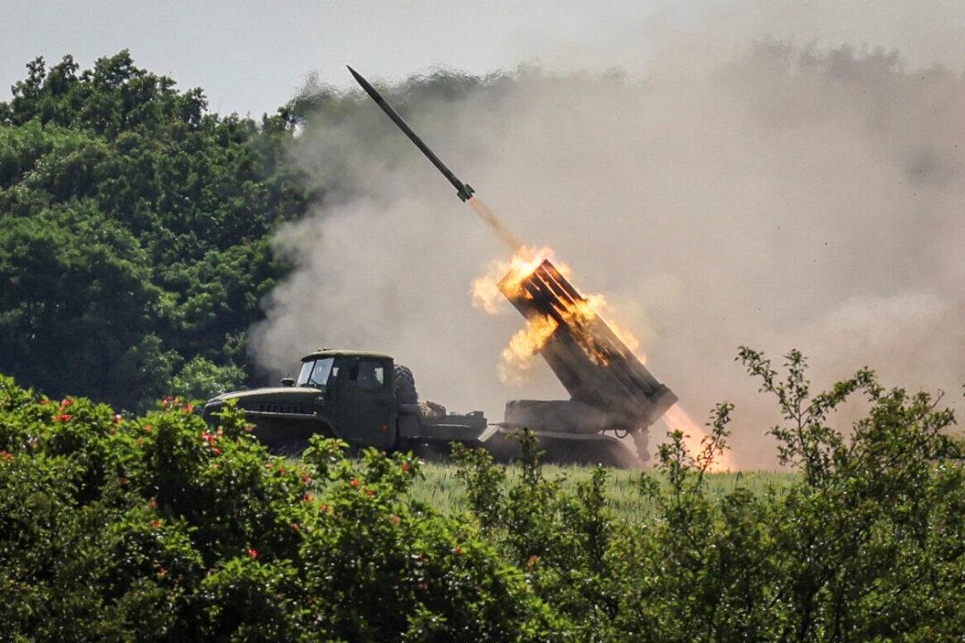 Russian Artillery Pounds Sievierodonetsk
