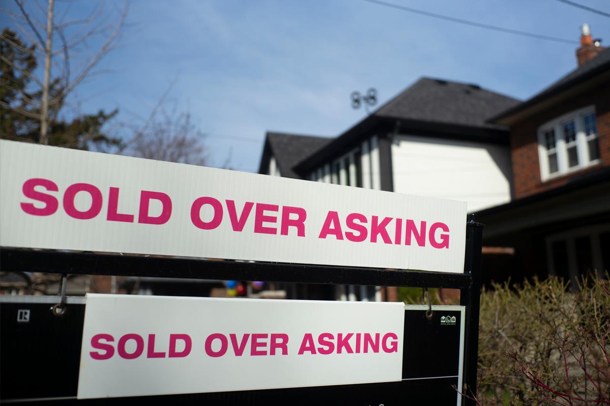 15% Drop in Average Canadian Home Price Expected by the End of 2023: Report