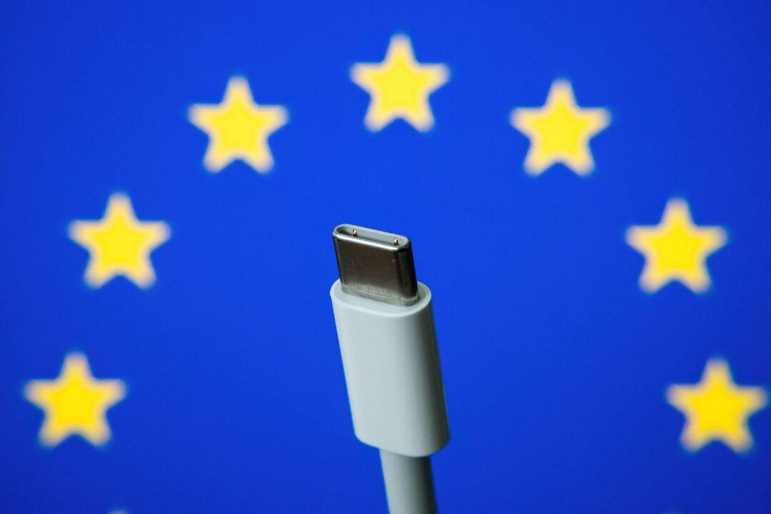 John Robson: EU’s Plan to Standardize on USB-C Ports Solves a Problem the Market Already Solved