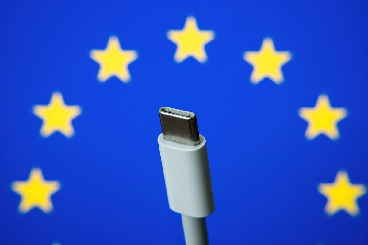John Robson: EU’s Plan to Standardize on USB-C Ports Solves a Problem the Market Already Solved