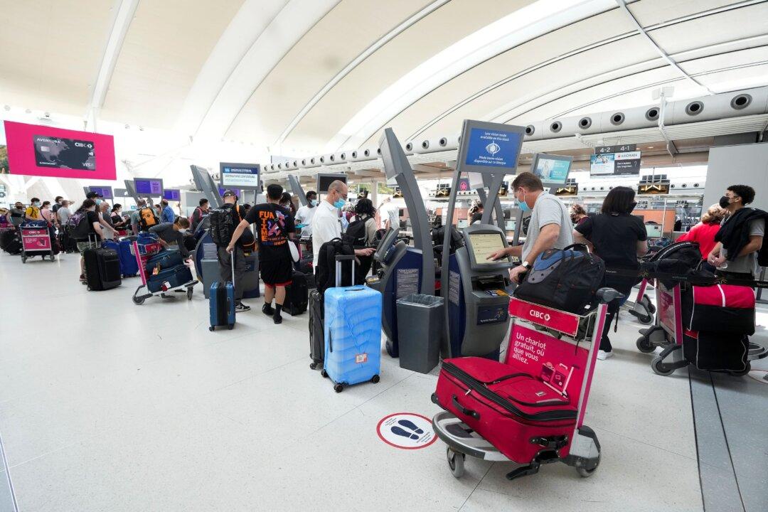 Canada Suspends Vaccine Mandates for Travel, Federal Workplaces