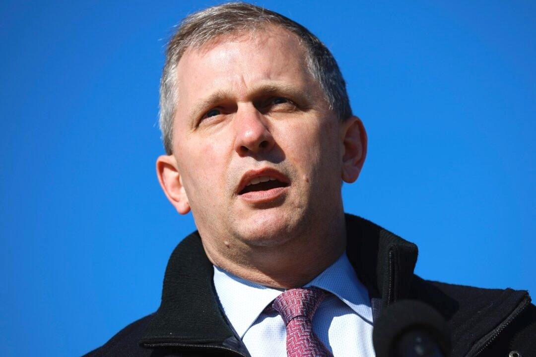 Congressman Reveals Cause of Death of Teenage Daughter