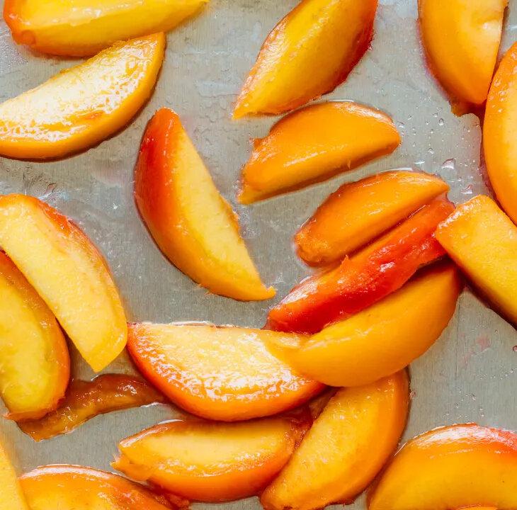 How to Freeze Peaches