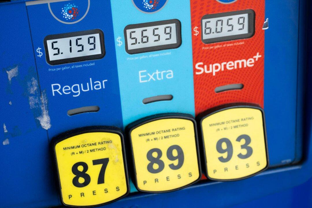 Major Recession Only Realistic Way for Gasoline Price to Drop: Experts