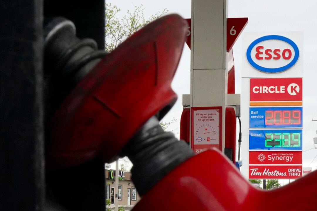 Albertans Will Receive First Carbon Tax Rebate This Week