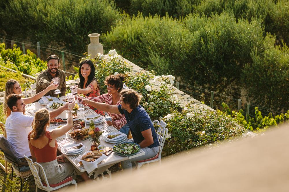 Summer Entertaining: How to Host a Successful, Stress-Free Fete