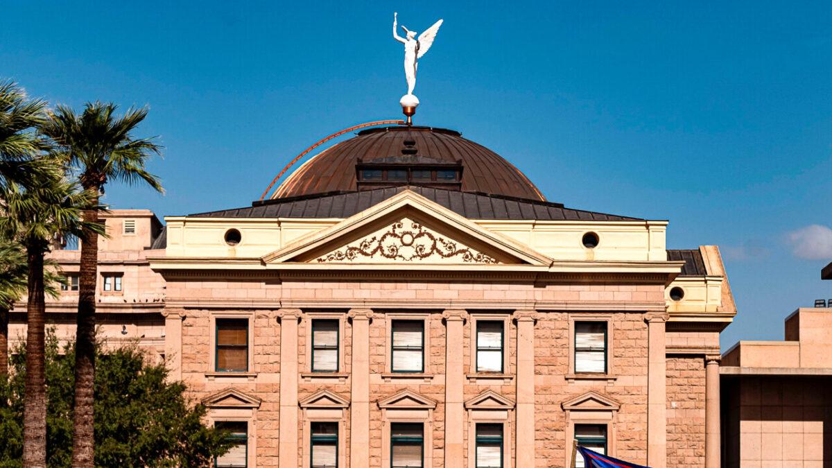 Arizona Senate Republicans Seeking to Ban Children From Drag Shows
