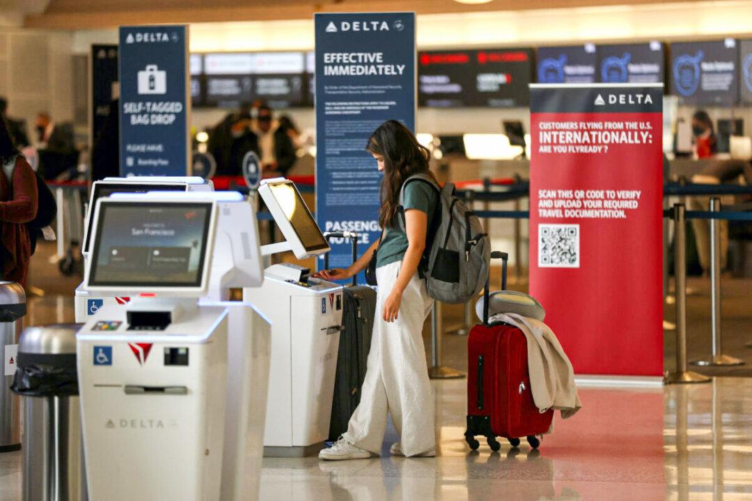Delta Pilots Write Open Letter, Share Frustration of Passengers Over Flight Disruptions