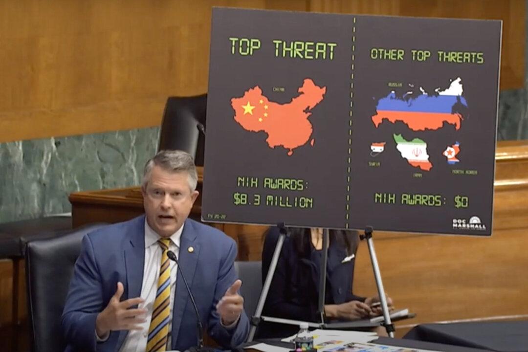 Sen. Roger Marshall Demands HHS Preserve Documents Related to Fauci and Collins