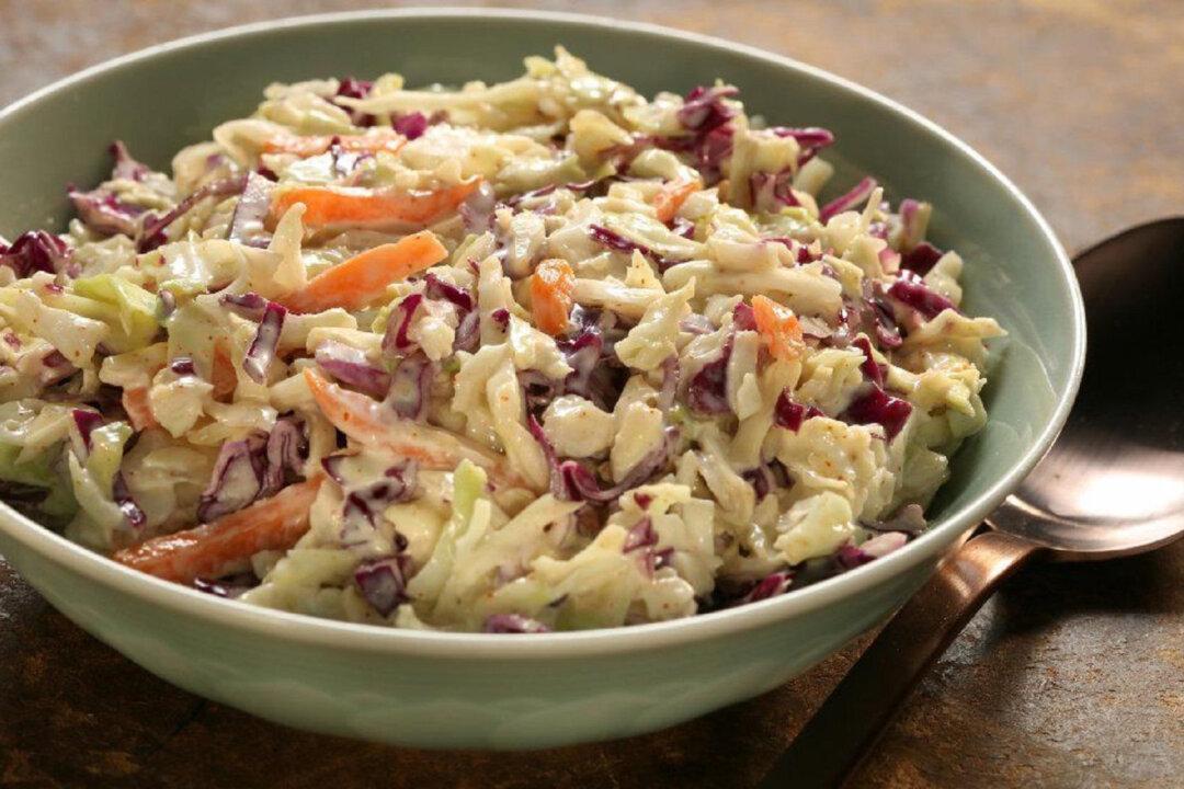 How to Make Coleslaw