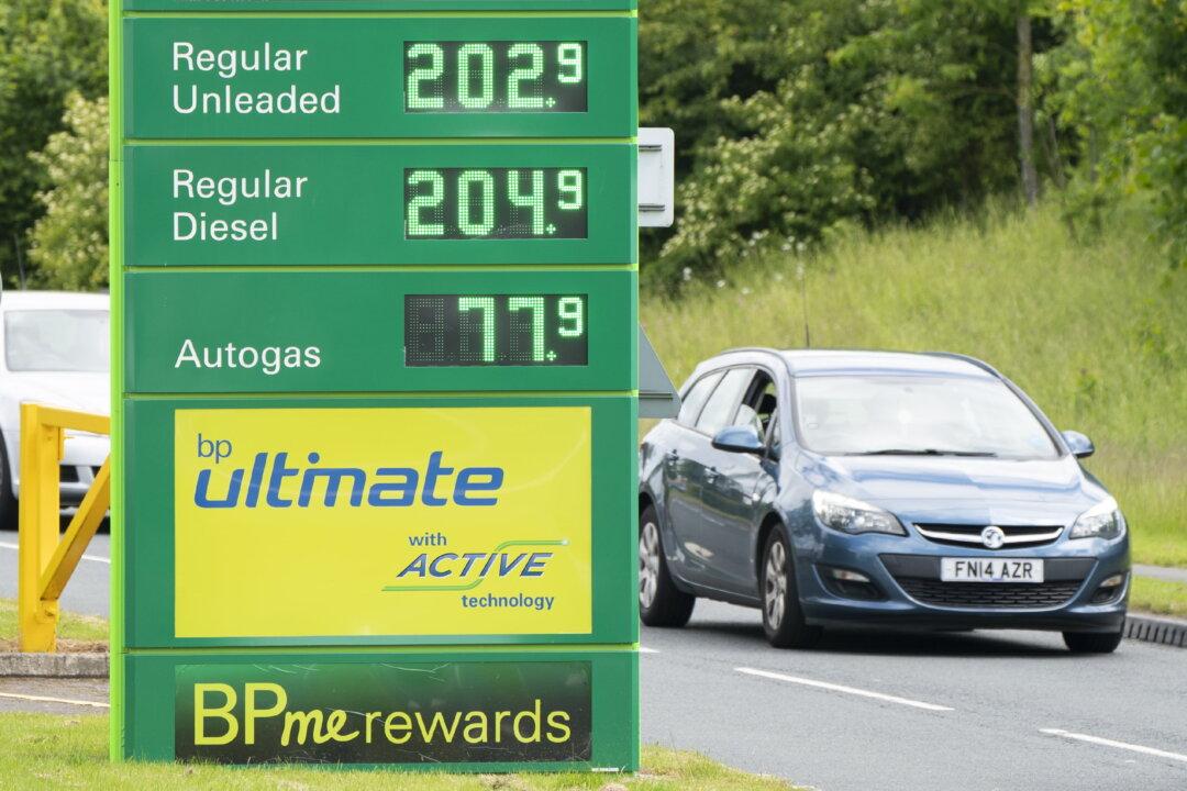 Cost of a Full Tank of Petrol Hits £100 as Fuel Prices Keep Rising in UK