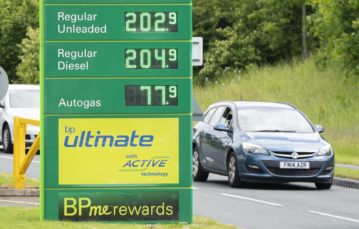 Cost of a Full Tank of Petrol Hits £100 as Fuel Prices Keep Rising in UK