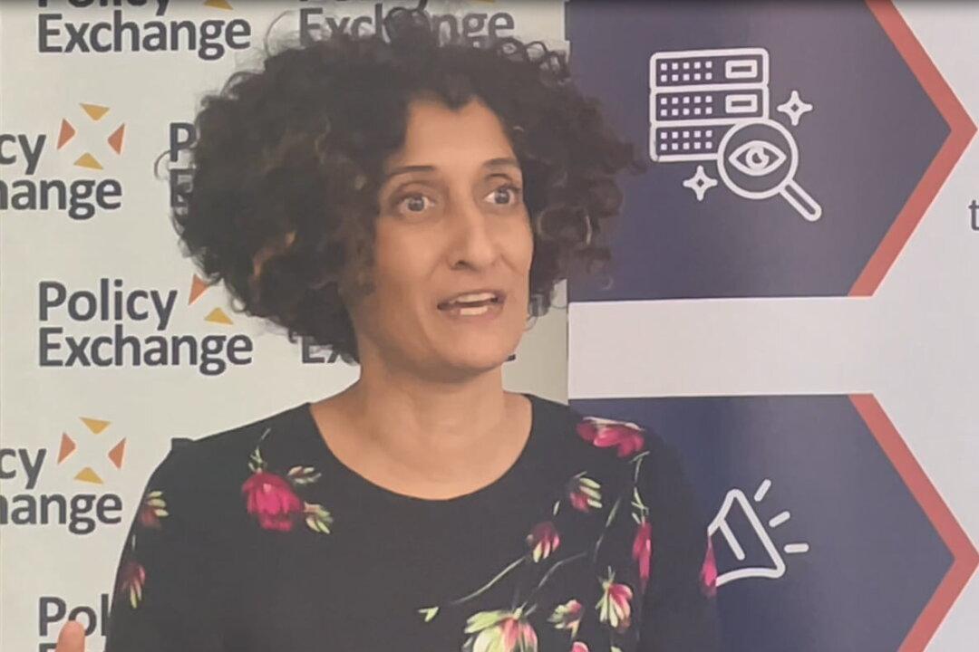 Muslim Student Sues Britain’s Strictest School for ‘Banning Prayer Rituals’