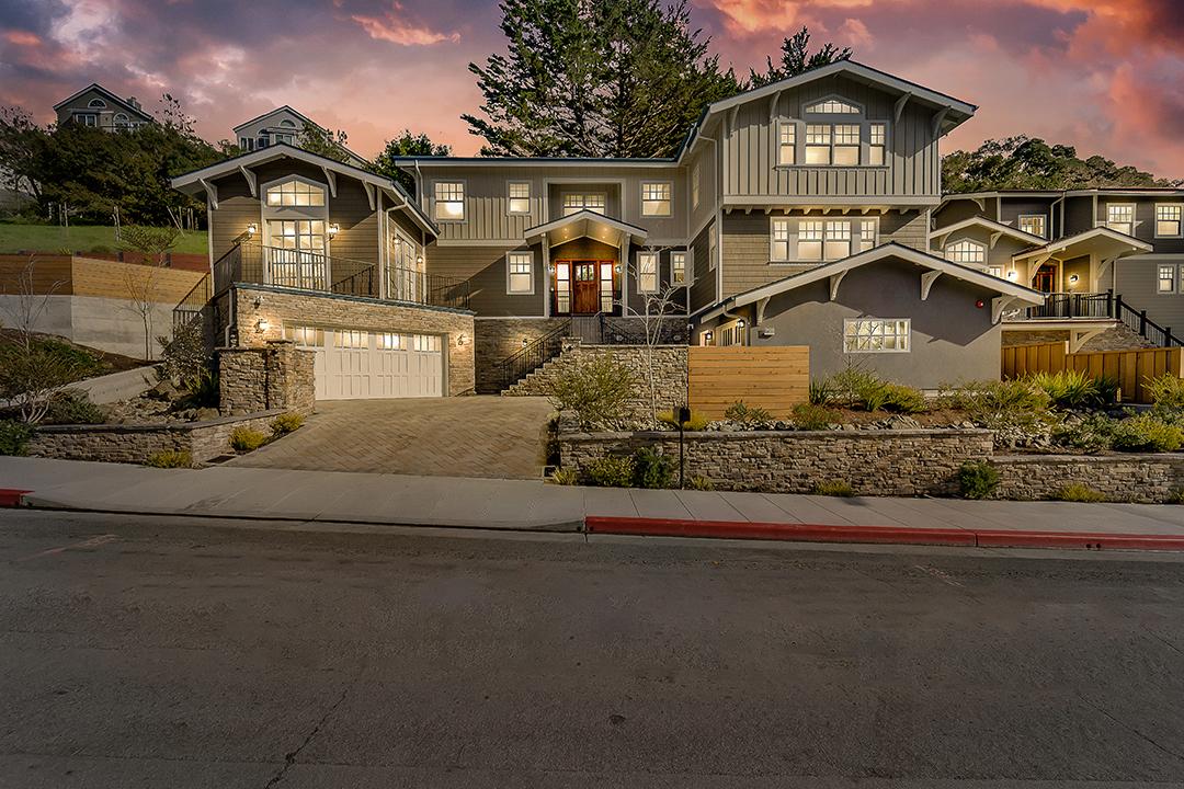 Deep Pockets Full of Cash Keeping the Luxury Home Market Going