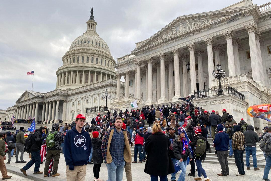 Jan. 6 ‘Electronic Surveillance Unit’ Was ‘Illegal,’ Says Rep. Gohmert; Attorney Suggests ‘Entrapment’