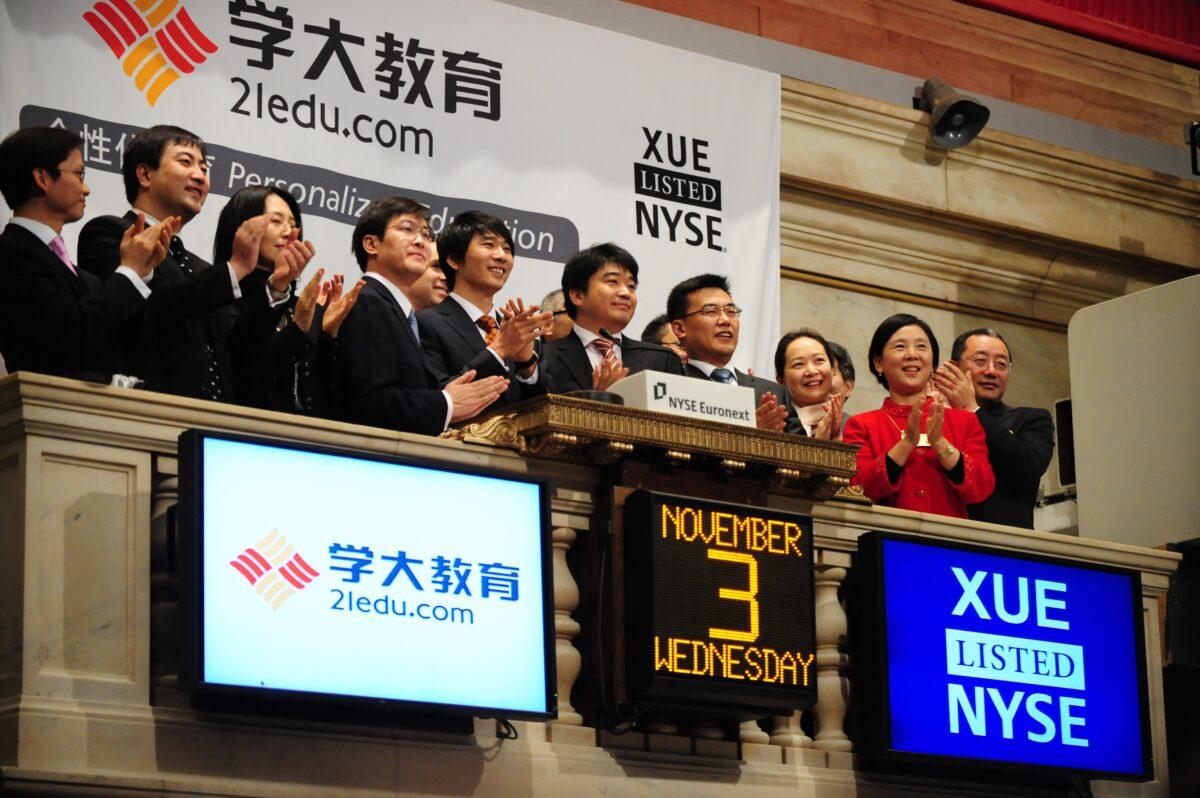 A Tutoring Company Seeks Way out From Bilingual Livestream E-commence Amid a Targeted Crackdown