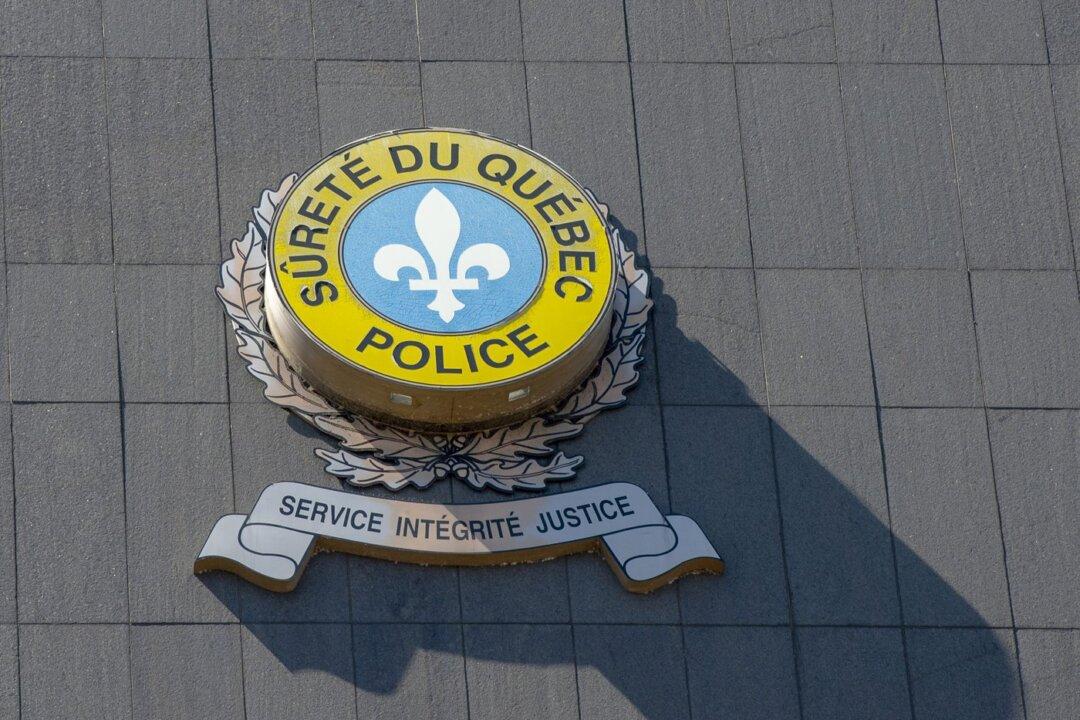 Two Montreal Teenagers Assaulted After Meeting to Conduct Transaction Arranged Online