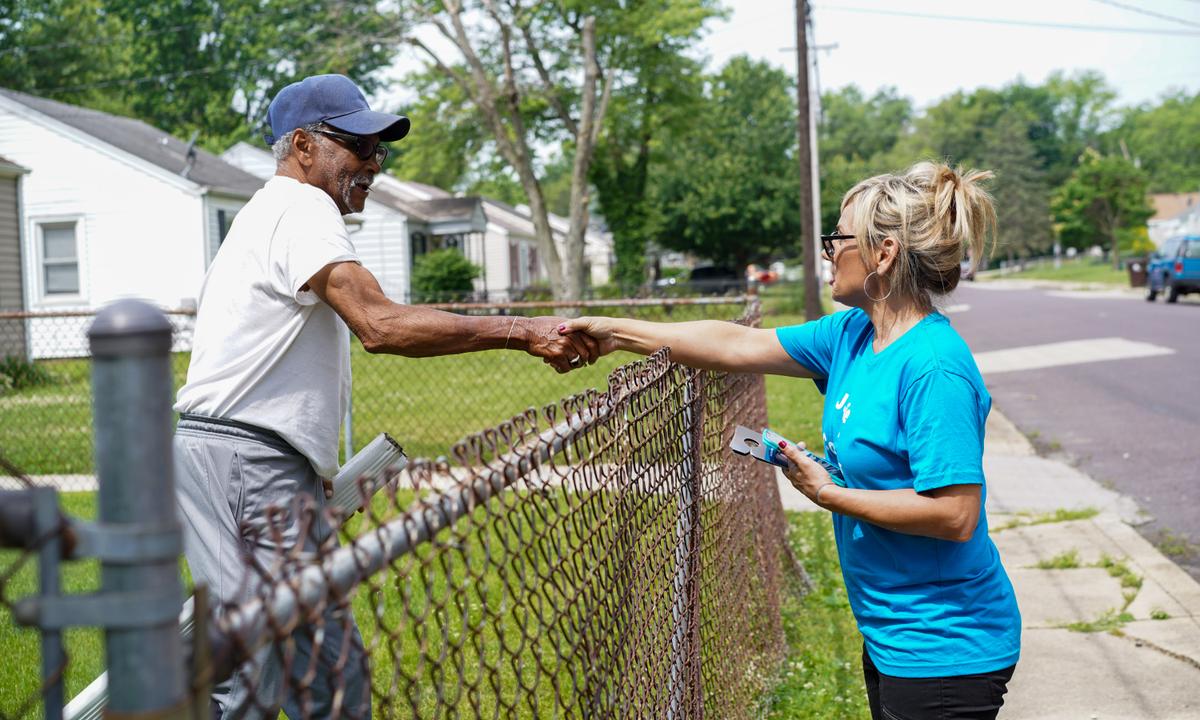 Primary Battles Heat Up in Competitive Illinois Congressional District