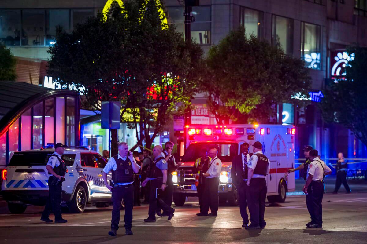 Weekend Violence in Chicago: 44 People Shot, 6 Dead