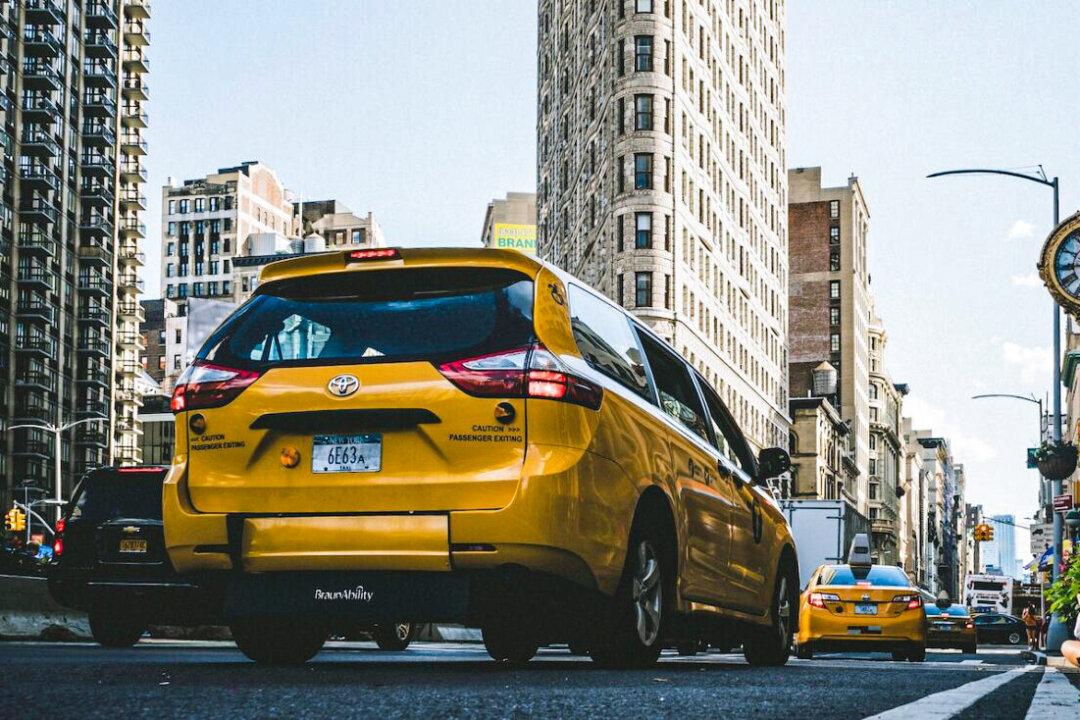 6 Injured, 3 in Critical Condition After Taxi Jumps Curb in New York