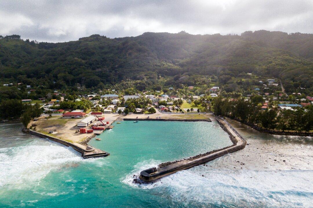 Touring French Polynesia’s Austral Islands via Cargo Ship? This Setup Really Works