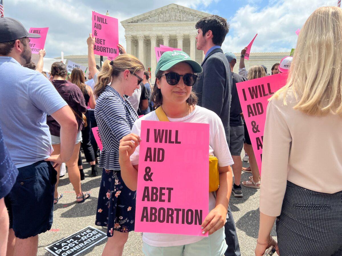 Pro-abortion protester Lili Galante from New Jersey outside the Supreme Court in Washington on June 24, 2022. (Emel Akan/The Epoch Times)