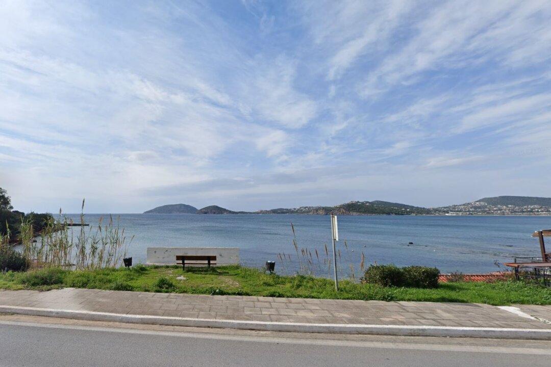 One Injured in Boat Crash in Filming of My Big Fat Greek Wedding 3