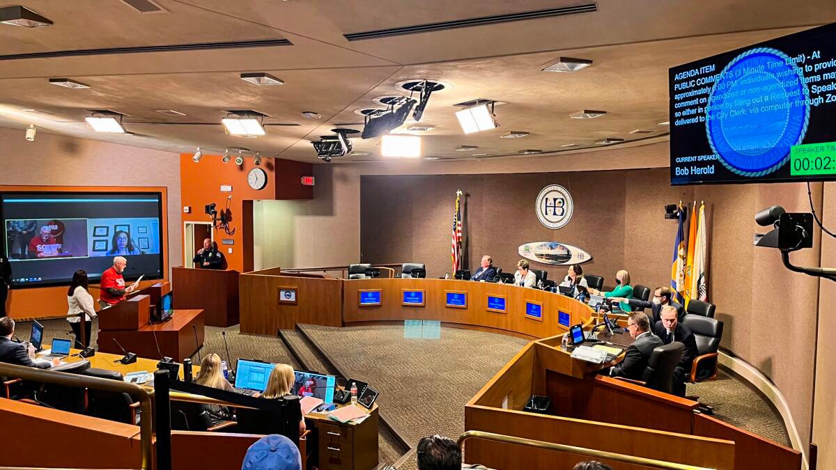 Huntington Beach City Council Puts 3 Charter Measures on November Ballot