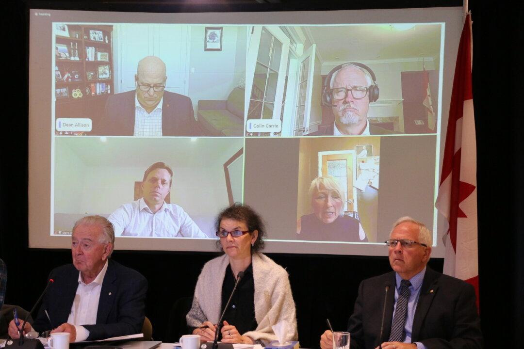 Canada’s Coercive COVID-19 Mandates a ‘Tragic Error’: Former Ontario Chief Medical Officer