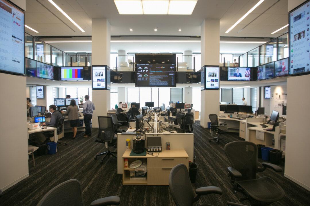 Most Journalists Are Scientifically Unqualified