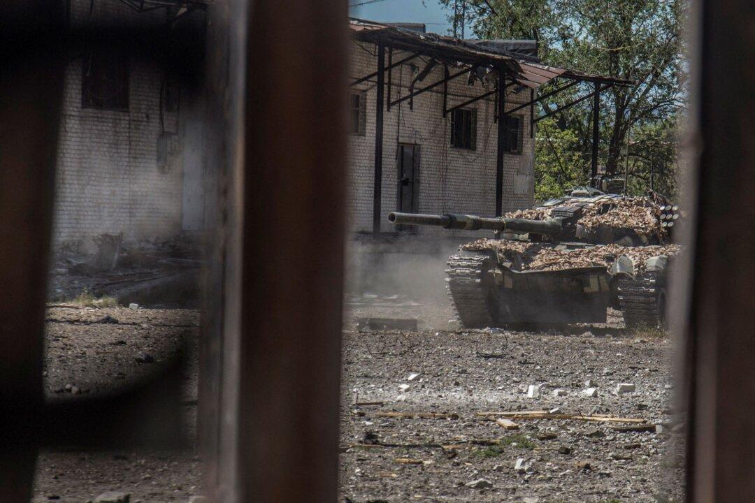 Ukrainians Set to Quit Embattled Sievierodonetsk as Russians Inch Forward