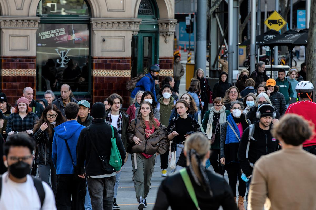 Gloomy Economic Outlook: Australia Falls Into per Capita Recession