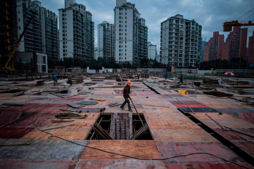Chinese Property Developer Faces Debt Default Amid ‘Unprecedented Liquidity Pressure’