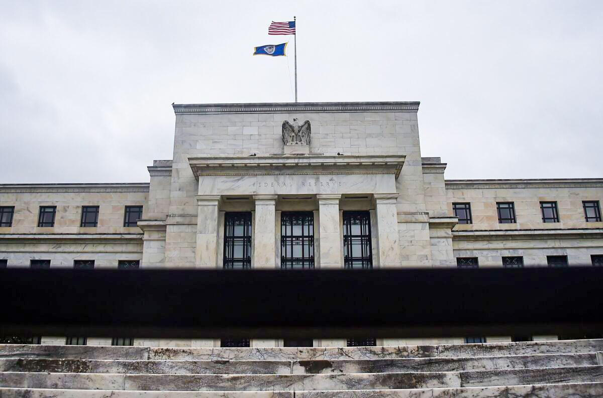 No Recession: Is the Consensus View Wrong?