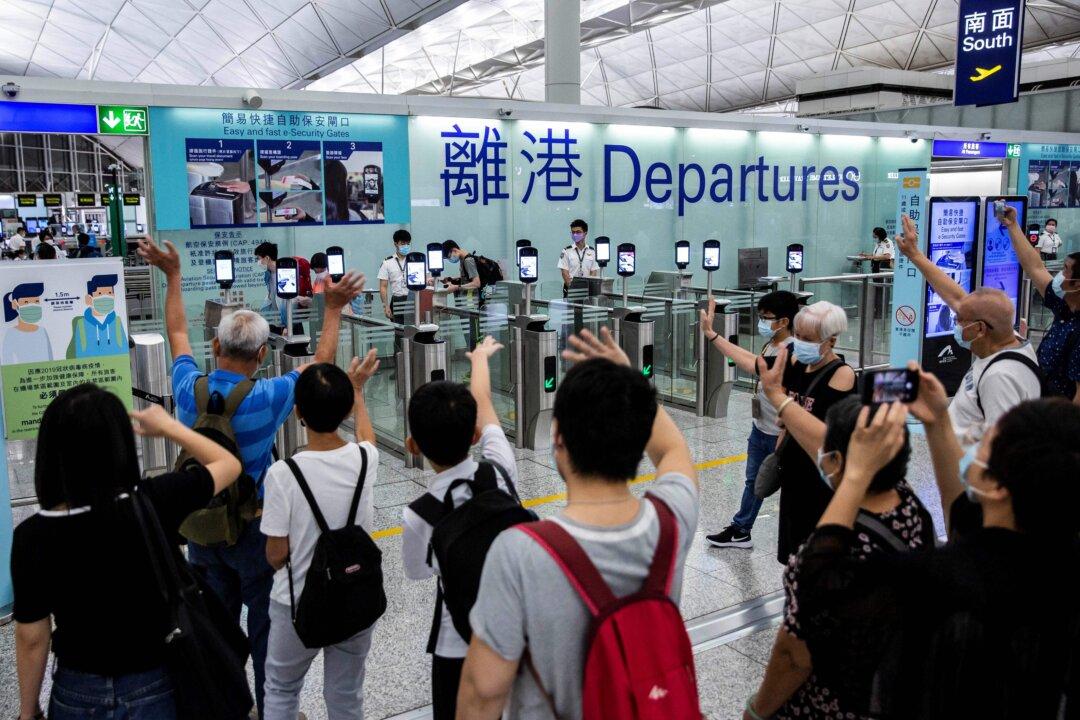 Minors Account for Third of 140,000 Hongkongers That Have Emigrated to UK Under BNO Visa Scheme