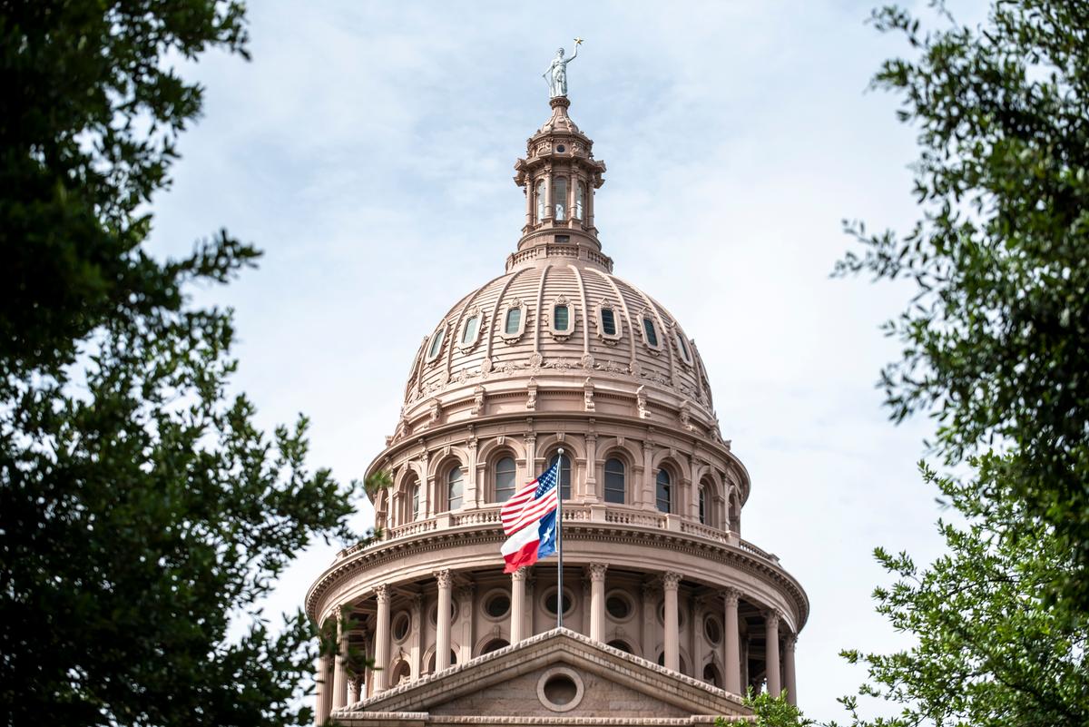 Texas GOP Votes on Holding Referendum on Secession