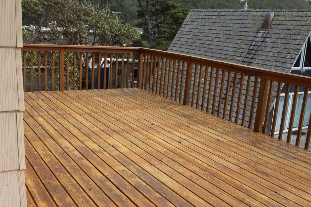Build a Cedar Deck