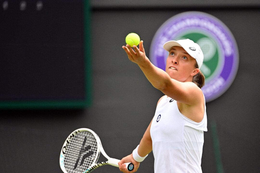 Iga Swiatek Survives Scare, Wins 37th Straight Match