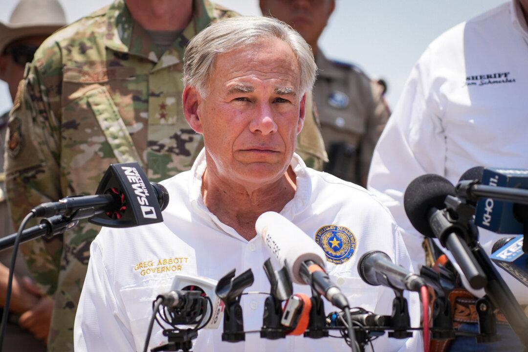 After 53 Die in Smuggling Tragedy, Texas Governor to Start Truck Checkpoints on Highways