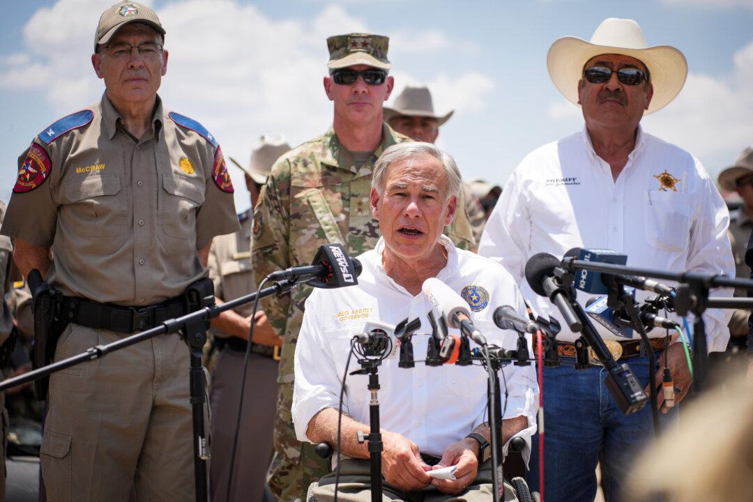 Texas Officials Seize Over 342 Million ‘Lethal Doses’ of Fentanyl Over 1 Year, Enough to Kill Everyone in US