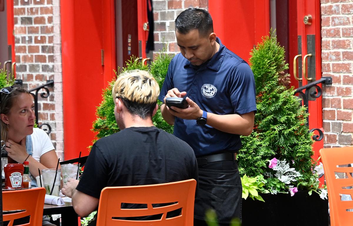 ‘Recession and a Pay Cut’: RNC Blasts Slowing Job Growth, Sub-Zero Real Wages Under Biden